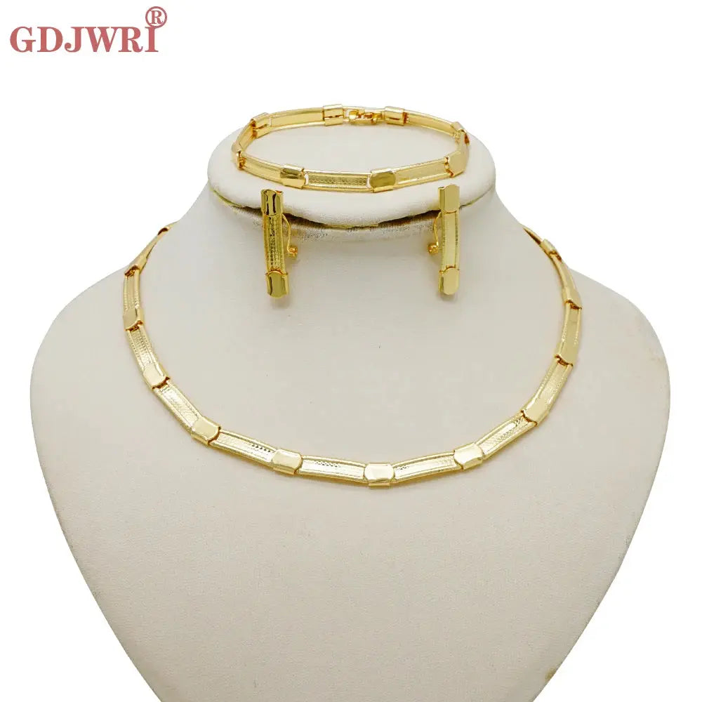 2024 Latest Loop Interlocking Novel Design Necklace Bracelet Ring Earrings Women&