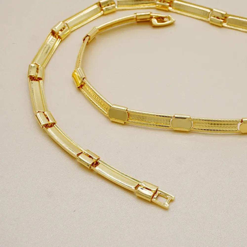 2024 Latest Loop Interlocking Novel Design Necklace Bracelet Ring Earrings Women&