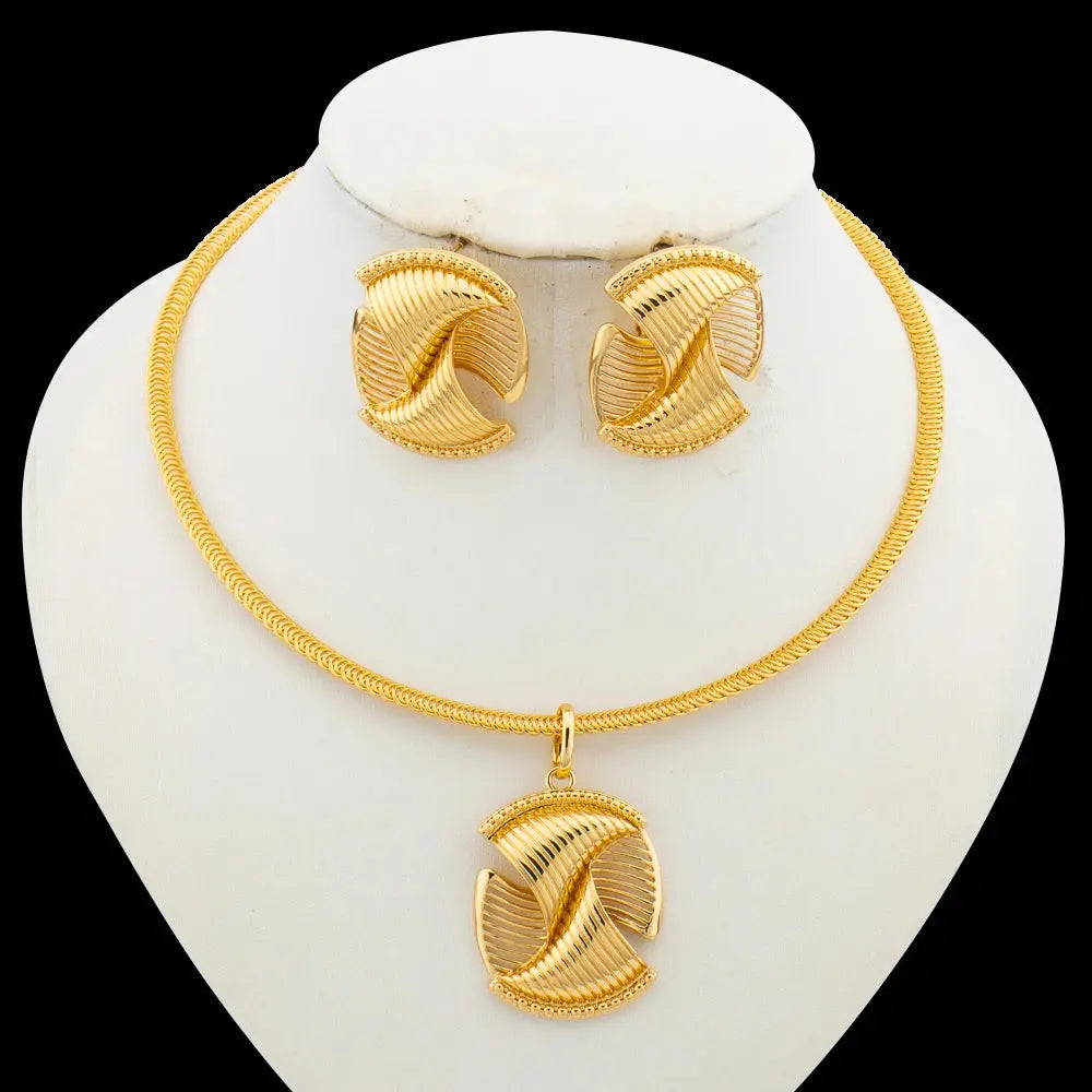 Dubai Earrings and Pendant Necklace Jewelry Set for Party African Clip Earrings and Necklace Gold Plated Jewelry Set Accessories Bantout.prod