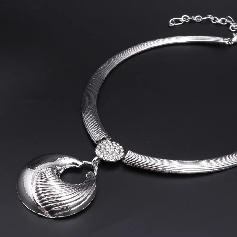 Dubai Jewelry Set For Women Silver Plated Luxury Necklace Earrings Bracelet And Ring Set Jewelry For Wedding Party Trending Bantout.prod