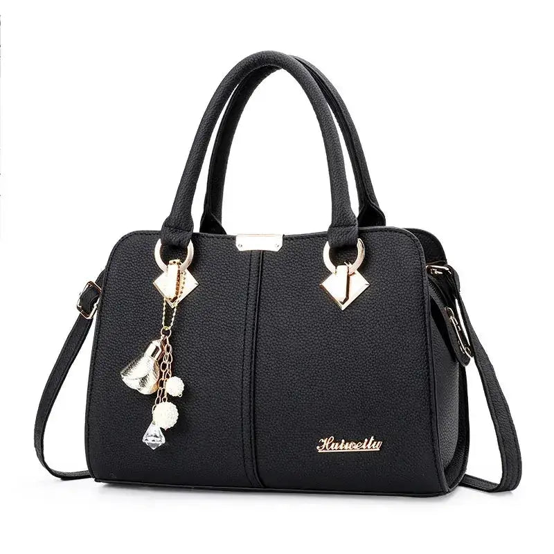 Nouveau sac à bandoulière pour femme, noir, en PU avec décoration chic, fermeture à moraillon, de grande capacité.