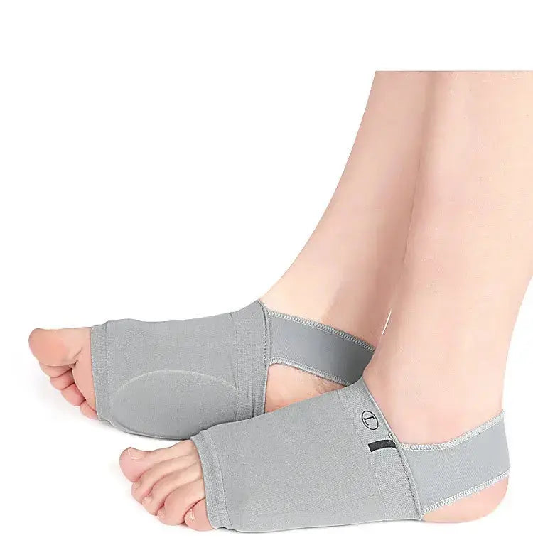 Arch support sleeves for flat foot and plantar fasciitis relief, comfortable compression brace for foot care.