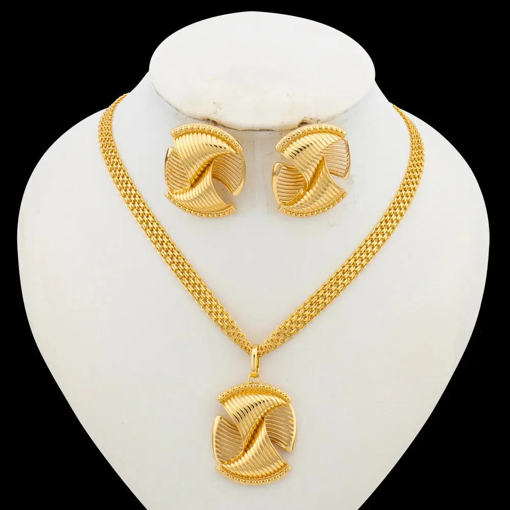 Dubai Earrings and Pendant Necklace Jewelry Set for Party African Clip Earrings and Necklace Gold Plated Jewelry Set Accessories Bantout.prod