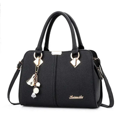 Nouveau sac à bandoulière pour femme, noir, en PU avec décoration chic, fermeture à moraillon, de grande capacité.